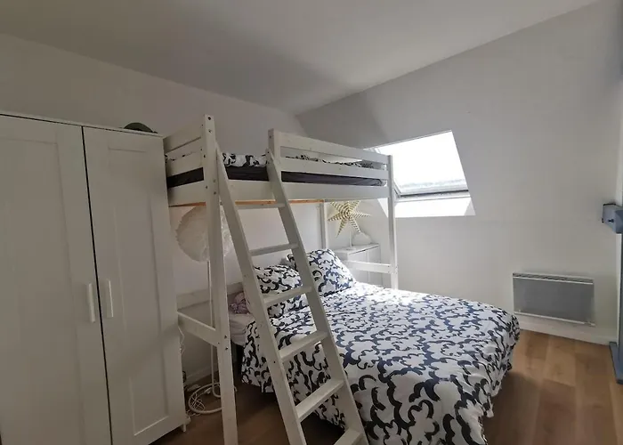 公寓 Quiet With View